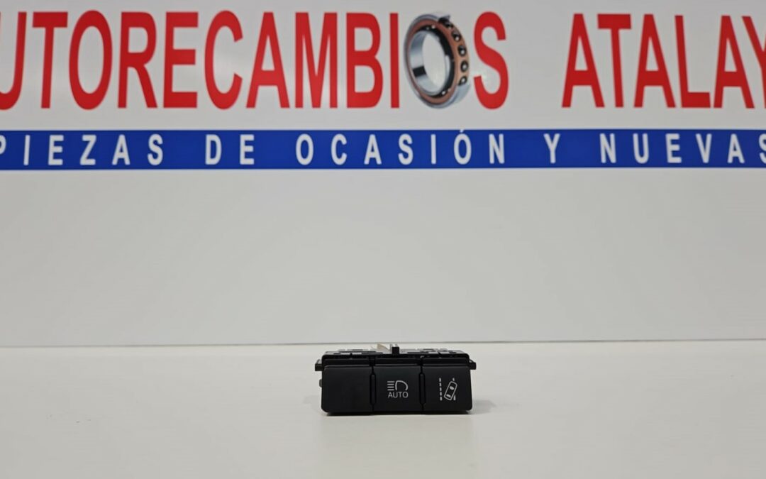 TOYOTA PRIUS PLUS (W4) AÑO 2011-