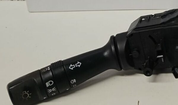 CONMUTADOR DE LUCES E INTERMITENCIA KIA RIO AÑO 2016 - Imagen 2