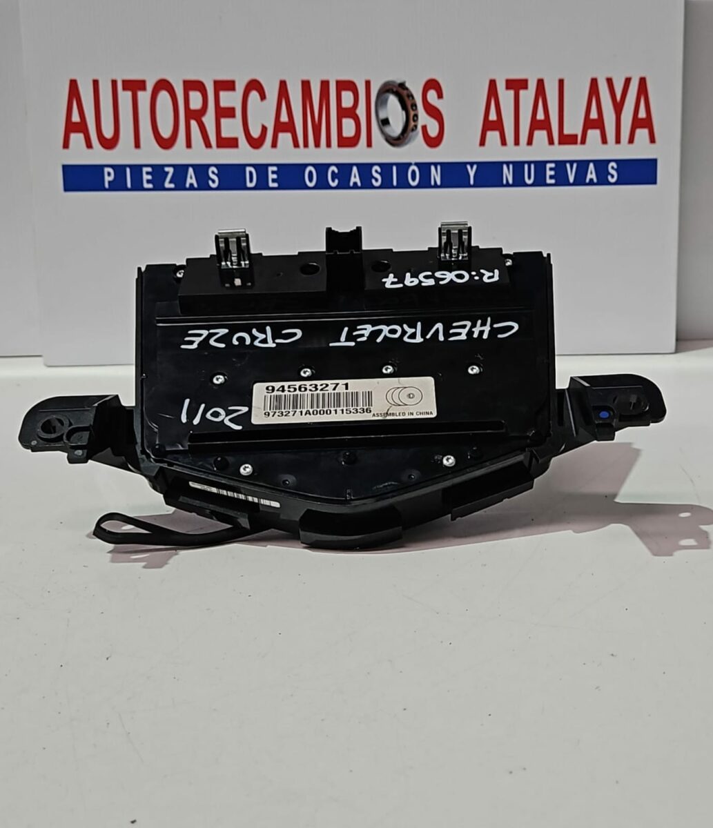 BOTONERA RADIO CHEVROLET CRUZE AÑO 09-15 - Imagen 2
