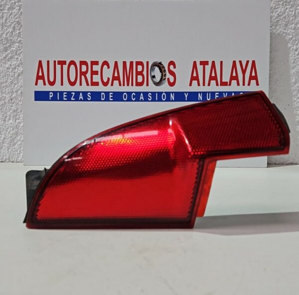 PILOTO TRASERO DERECHO 964694-00