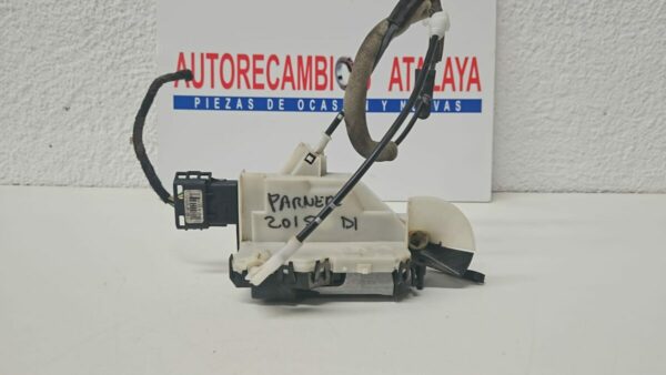 CERRADURA DELANTERA IZQUIERDA PEUGEOT PARTNER AÑO 2015