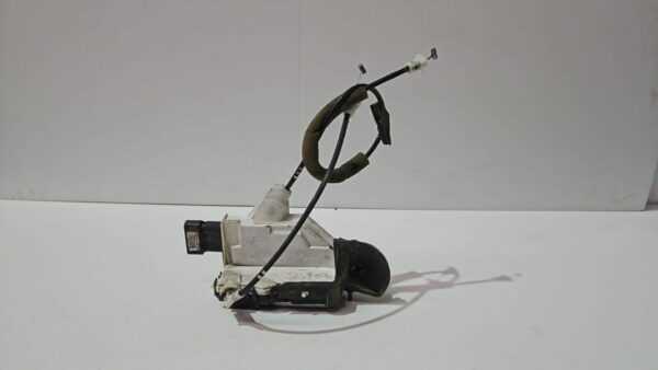 CERRADURA DELANTERA IZQUIERDA PEUGEOT 3008 AÑO 2010