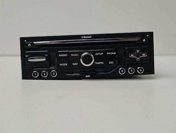 RADIO PEUGEOT 3008 AÑO 2010