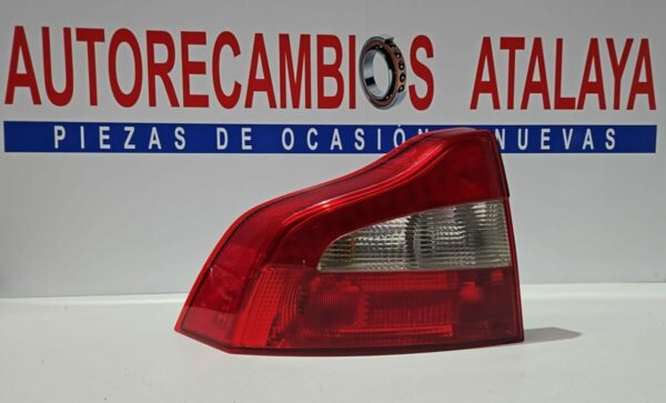 PILOTO TRASERO IZQUIERDO VOLVO S80 AÑO 2009