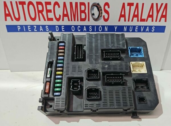 CAJA RELES/FUSIBLES 1.6 HDI 9663798180 PEUGEOT 308 AÑO 2007