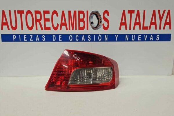 PILOTO TRASERO DERECHO PEUGEOT 407