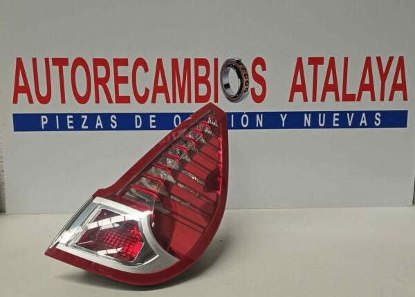 PILOTO EXTERIOR TRASERO DERECHO RENAULT SCENIC AÑO 2011