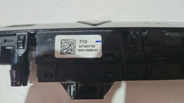 INTERRUPTOR WARNING HYUNDAI TUCSON AÑO 2019 - Imagen 4