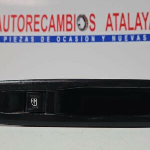BOTONERA ELEVALUNAS TRASERA DERECHA RENAULT MEGANE AÑO 2011