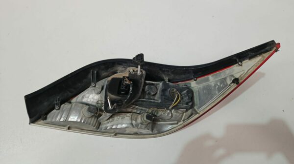 PILOTO EXTERIOR TRASERO IZQUIERDO 2 PUERTAS 13191987/009364-01 OPEL ASTRA DESCAPOTABLE AÑO 2006 - Imagen 3