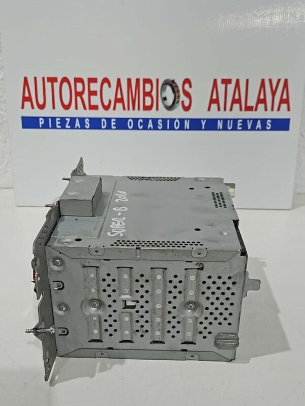 SISTEMA AUDIO/RADIO CD SKODA SUPER B AÑO 2010 - Imagen 5