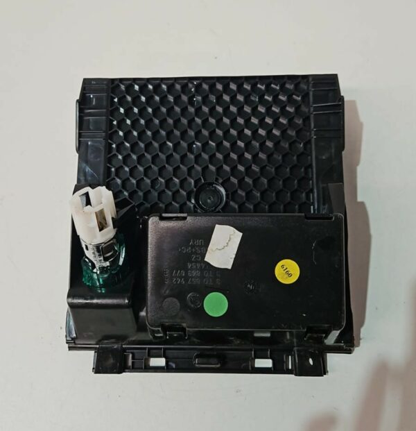 CENICERO SKODA SUPER B AÑO 2010 - Imagen 2