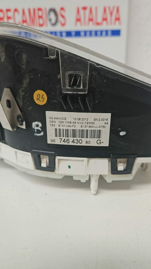 CUADRO INSTRUMENTOS 1.4 HDI PEUGEOT 208 AÑO 2012 - Imagen 4