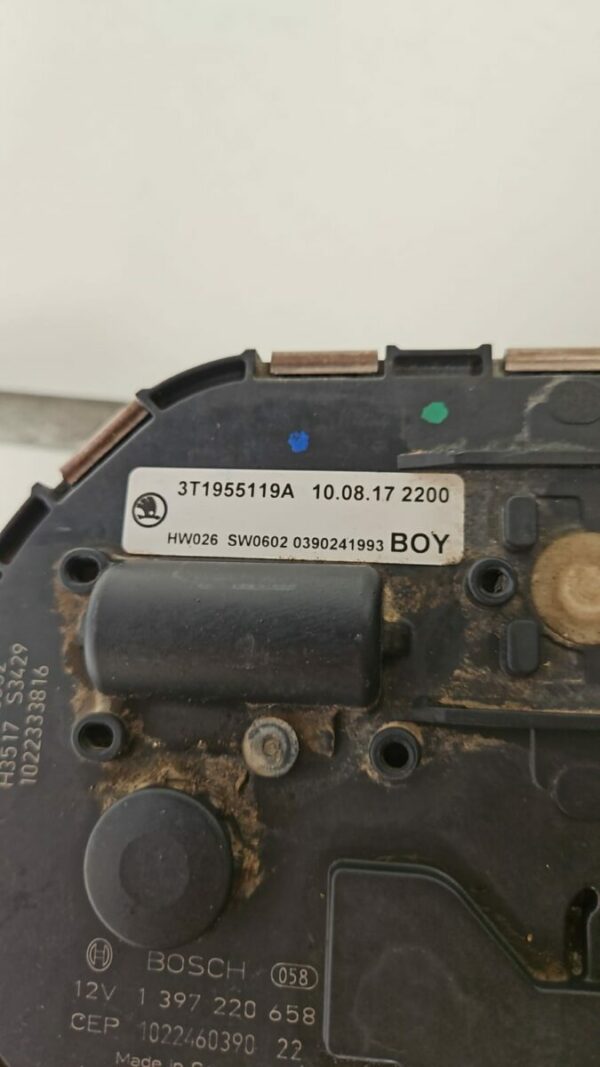 MOTOR LIMPIA DELANTERO CON VARILLAJE SKODA SUPER B AÑO 2010 - Imagen 4