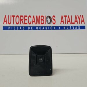 BOTONERA ELEVALUNAS DELANTERA DERECHA OPEL VIVARO AÑO 2015