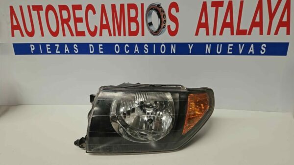 FARO DELANTERO IZQUIERDO MITSUBISHI MONTERO AÑO 2006