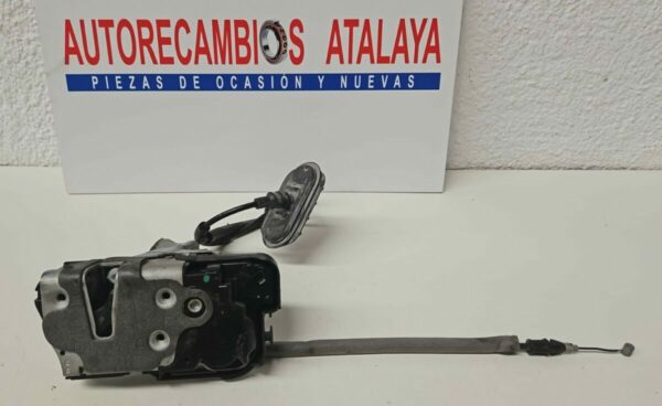 CERRADURA TRASERA DERECHA FORD FOCUS AÑO 2020