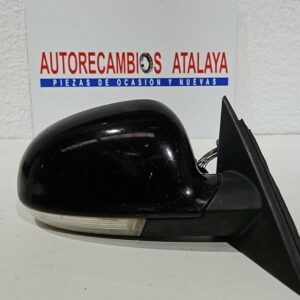 ESPEJO RETROVISOR DERECHO 8 PINS SKODA SUPER B AÑO 2010
