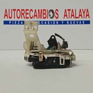 CERRADURA TRASERA IZQUIERDA JEEP COMPASS AÑO 2008