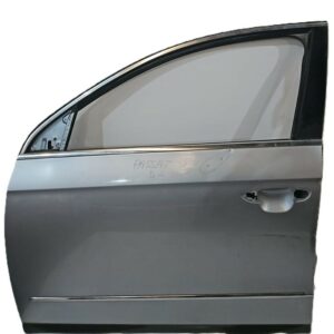 PUERTA DELANTERA IZQUIERDA VOLKSWAGEN PASSAT AĂO 06