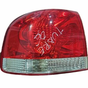 PILOTO TRASERO IZQUIERDO VOLKSWAGEN TOUAREG AĂO 2006