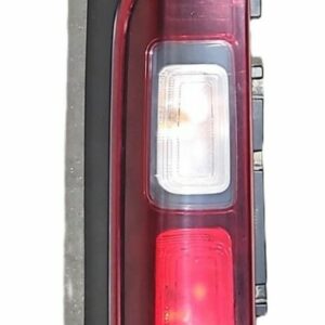 PILOTO TRASERO IZQUIERDO OPEL VIVARO AÑO 14-19