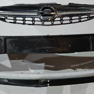 PARAGOLPE DELANTERO OPEL CORSA AÑO 2010