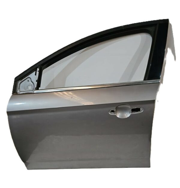 PUERTA DELANTERA IZQUIERDA FORD MONDEO AÑO 2010