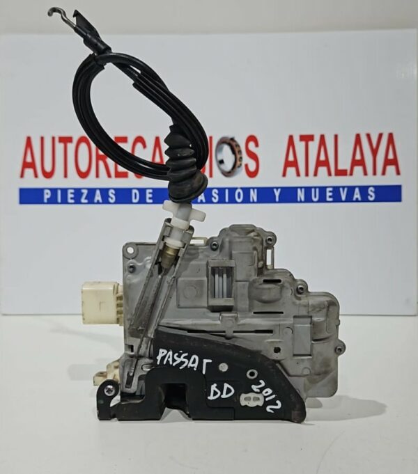 CERRADURA DELANTERA DERECHA VOLKSWAGEN PASSAT AÑO 2012 - Imagen 2