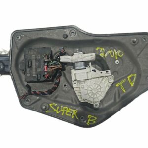 ELEVALUNAS TRASERA DERECHA SKODA SUPER B AÑO 2010
