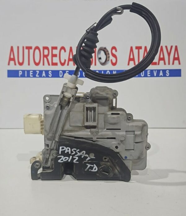 CERRADURA TRASERA DERECHA VOLKSWAGEN PASSAT AÑO 2012 - Imagen 2