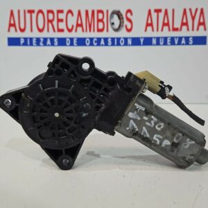 MOTOR ELEVALUNAS DELANTERA DERECHA 5 PUERTAS HYUNDAI I30 AÑO 2008