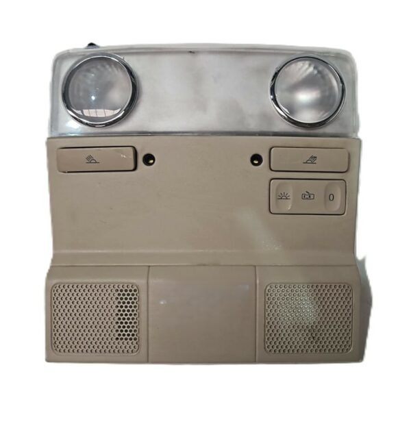LUZ TECHO INTERIOR SKODA SUPER B AÑO 2010