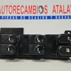 BOTONERA ELEVALUNAS DELANTERA IZQUIERDA HYUNDAI I30 AÑO 2007