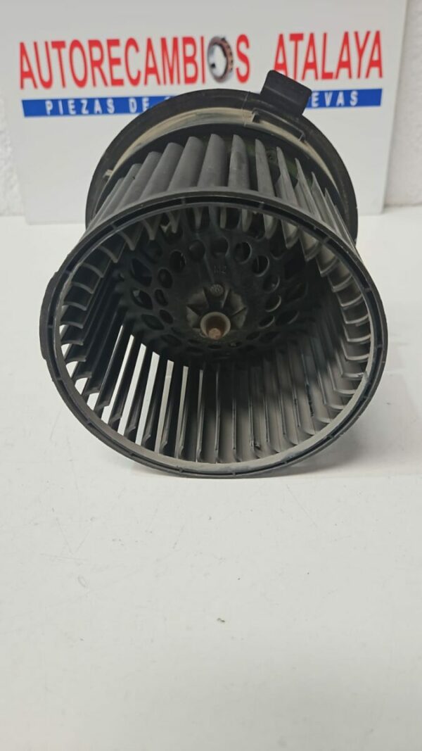 VENTILADOR INTERIOR DACIA DUSTER AÑO 2015 - Imagen 3