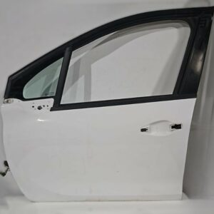 PUERTA DELANTERA IZQUIERDA PEUGEOT 208 AÑO 2014 5 PUERTAS