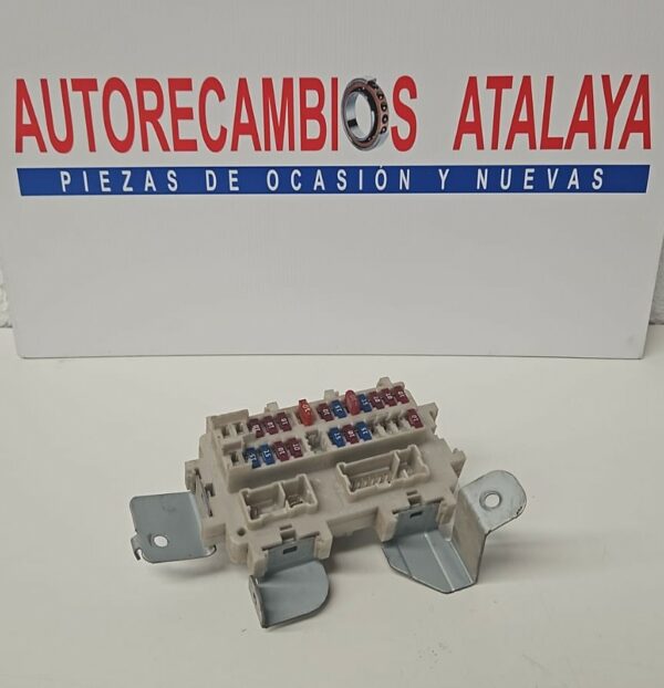 CAJA RELE FUSIBLES NISSAN MURANO AÑO 2006