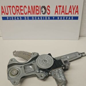 ELEVALUNAS TRASERO IZQUIERDO NISSAN JUKE AÑO 2017