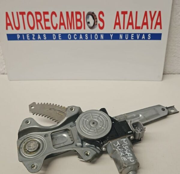 ELEVALUNAS TRASERO IZQUIERDO NISSAN JUKE AÑO 2017