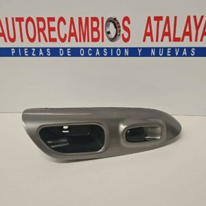 BOTONERA ELEVALUNAS TRASERA DERECHA NISSAN JUKE AÑO 2017