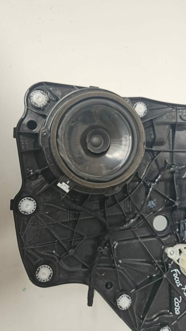 ELEVALUNAS TRASERO DERECHO FORD FOCUS AÑO 2020 SW - Imagen 3
