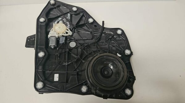 ELEVALUNAS TRASERO DERECHO FORD FOCUS AÑO 2020 SW - Imagen 6
