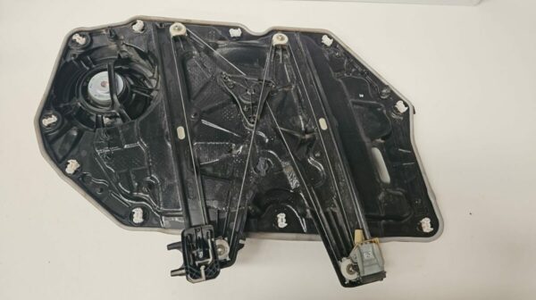 ELEVALUNAS DELANTERO DERECHO FORD FOCUS AÑO 2020 SW - Imagen 7