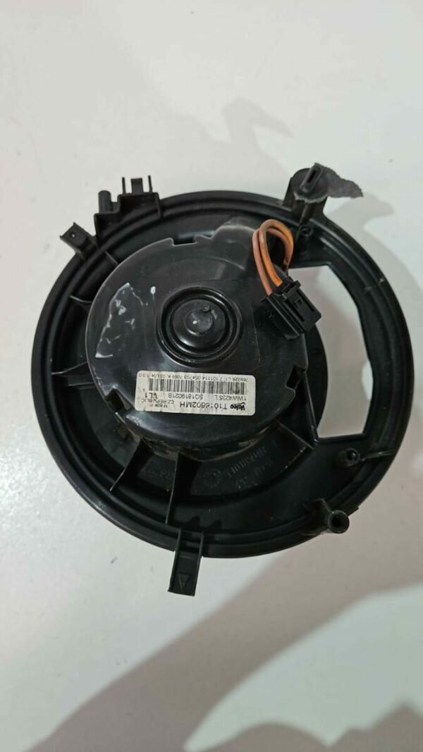 VENTILADOR INTERIOR VOLKSWAGEN GOLF VII AÑO 2015 - Imagen 2