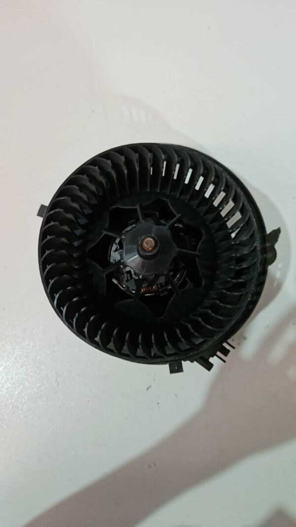 VENTILADOR INTERIOR VOLKSWAGEN GOLF VII AÑO 2015 - Imagen 4