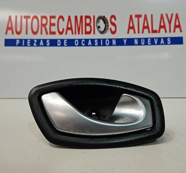 MANETA INTERIOR TRASERO DERECHO RENAULT CLIO IV AÑO 2019