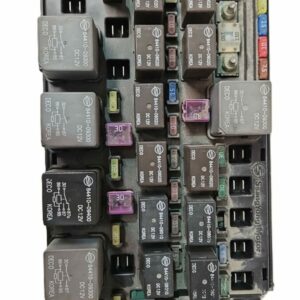 CAJA RELES FUSIBLES 2.0 DIESEL SSANGYONG KYRON AÑO 2007