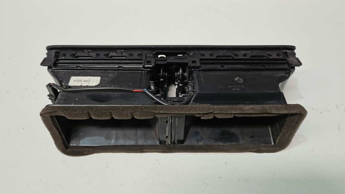 REJILLAS AIREADORAS CENTRAL VOLKSWAGEN PASSAT AÑO 2011 - Imagen 2