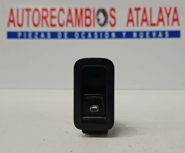 BOTONERA ELEVALUNAS DELANTERA DERECHA VOLKSWAGEN GOLF VII AÑO 2016