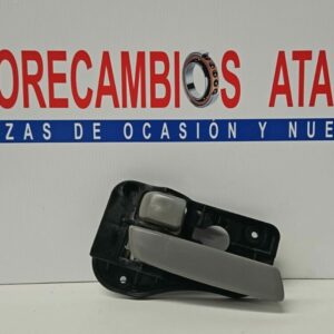 MANETA INTERIOR TRASERA IZQUIERDA KIA CARENS AÑO 2009